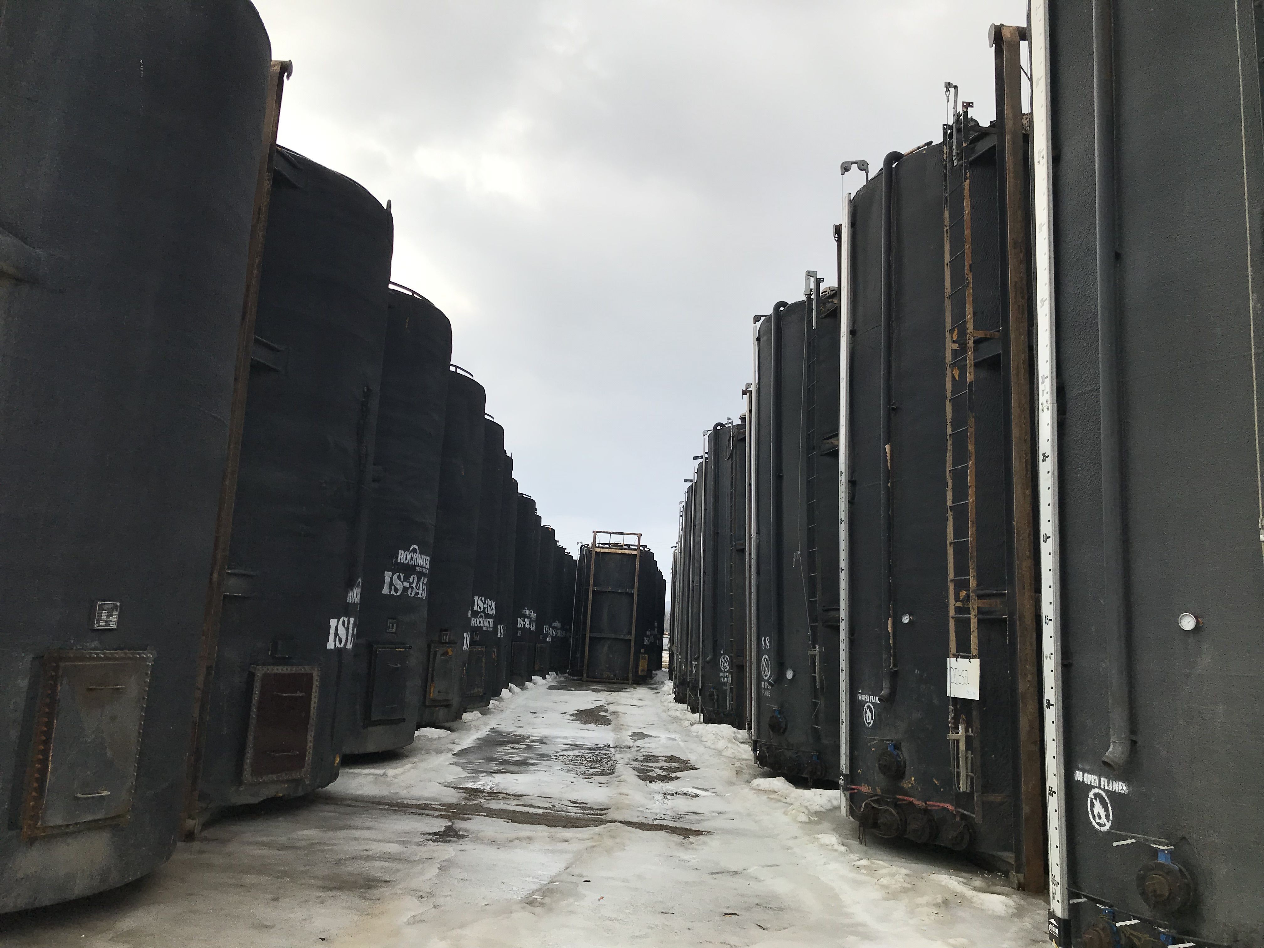 400 BBL Insulated Coated & Non-Coated Tanks