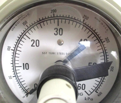 Altronic Controls 4PSHL Pressure Gauge with Switch, 0-60 PSI, 1/4" MNPT SST — product image 8 of 10
