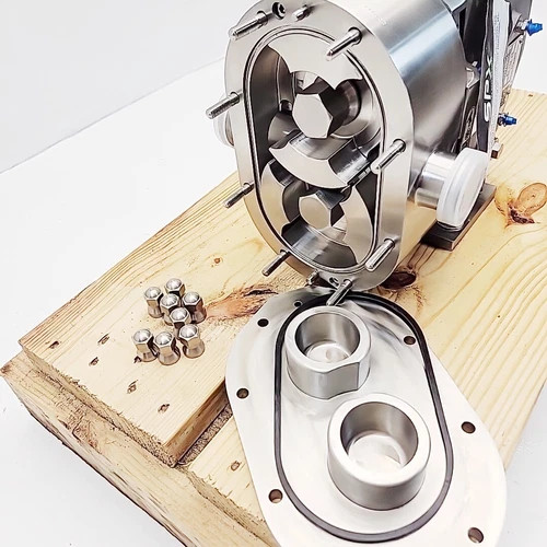 Waukesha Cherry-Burrell Universal 3 Series 030 U3 Rotary Positive Displacement Pump with Tri-Clamp Connections — product image 10 of 11