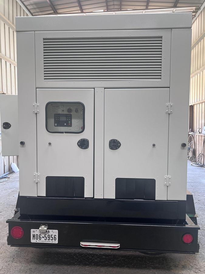 Caterpillar C32 1000 kW Diesel Generator Set — product image 2 of 7