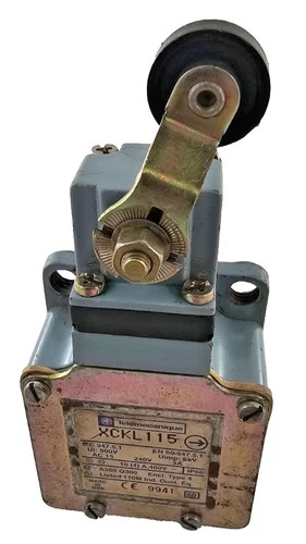 Telemecanique XCKL115 Limit Switch with Roller Lever — product image 2 of 7