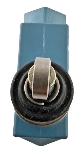 Honeywell Micro Switch BZE6-2RN80 Enclosed Limit Switch — product image 6 of 8