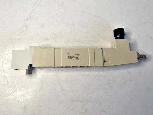 SMC SV3000-NO-P Interface Regulator with PSI Gauge — product image 2 of 4