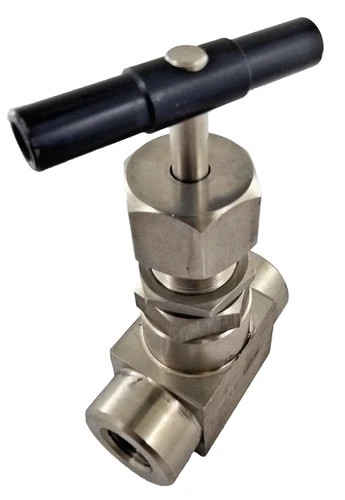 Whitey SS-7RF6 Stainless Steel Needle Valve, 3/8" Tube — product image 3 of 7