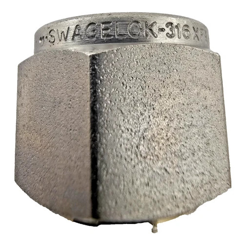 Swagelok SS-810-7-12 Female Connector 1/2 in. Tube OD x 3/4 in. FNPT, 316 Stainless Steel, Lot of 3 — product image 5 of 6