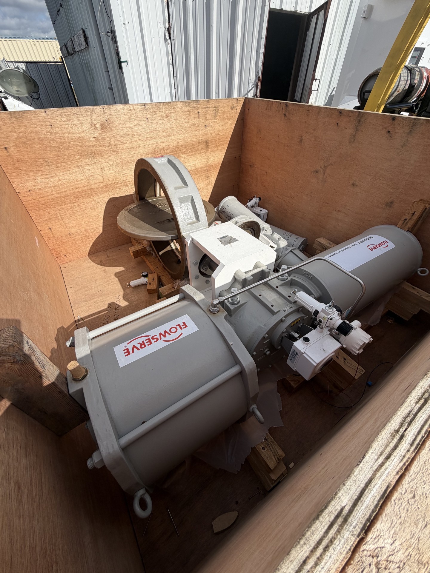 Flowserve Limitorque MX80-120 Actuated 30" ANSI 150 lb Control Style Butterfly Valve