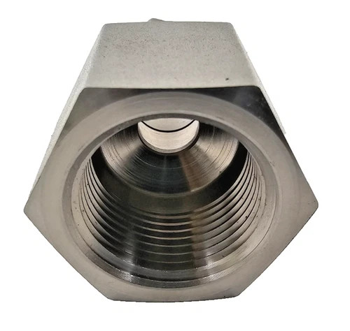 Swagelok SS-810-7-12 Female Connector 1/2 in. Tube OD x 3/4 in. FNPT, 316 Stainless Steel, Lot of 3 — product image 3 of 6