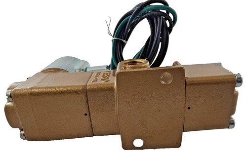Versa VSG-3321-U-D120 Pneumatic Directional Valve — product image 6 of 6