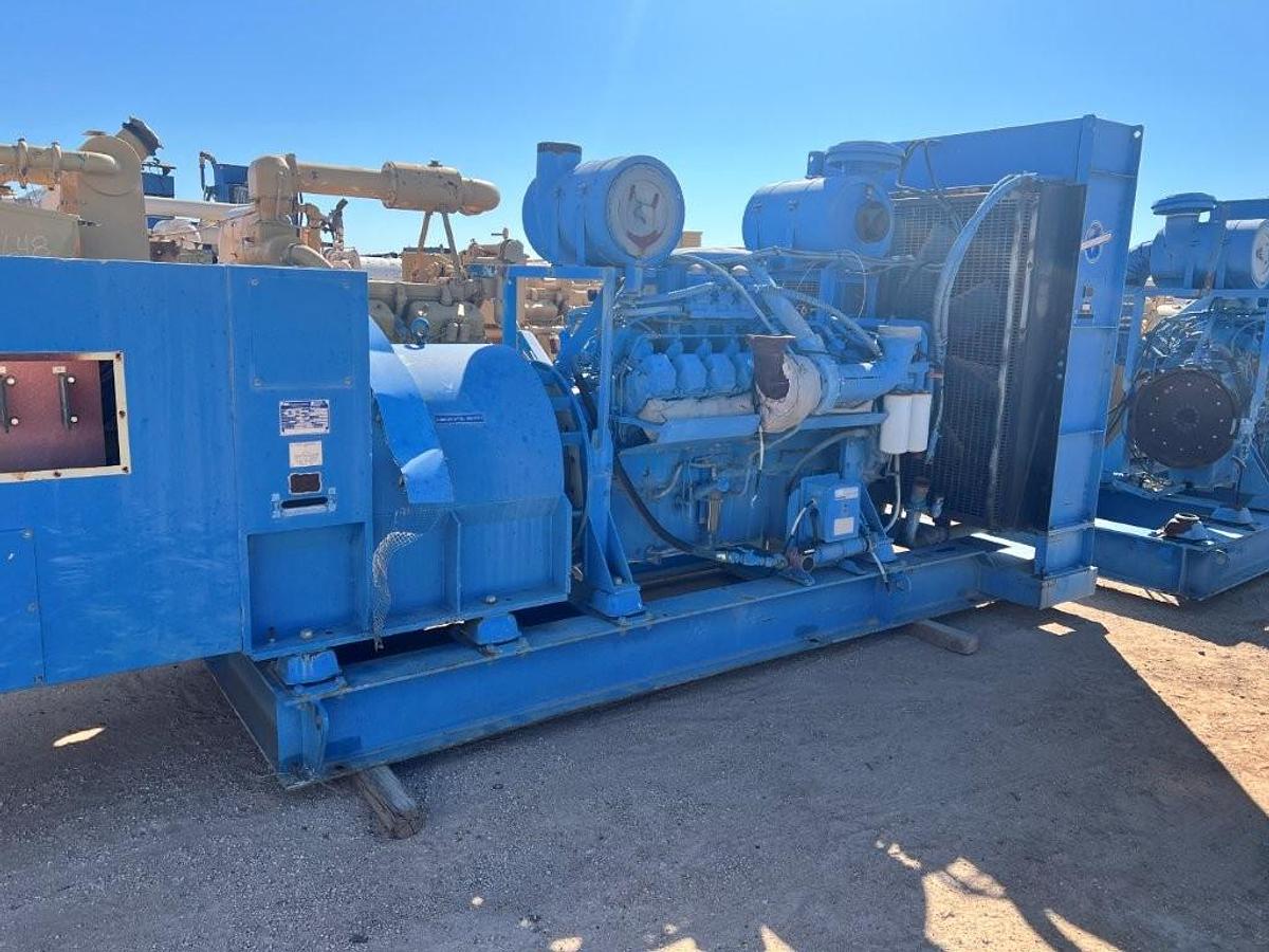 MTU Detroit Diesel 16V2000 M36 R1637M36 Diesel Engine with Radiator Skid