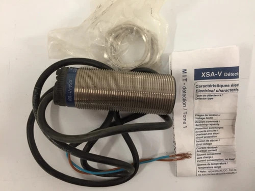 Telemecanique XSAV11801 Inductive Proximity Switch — primary product image