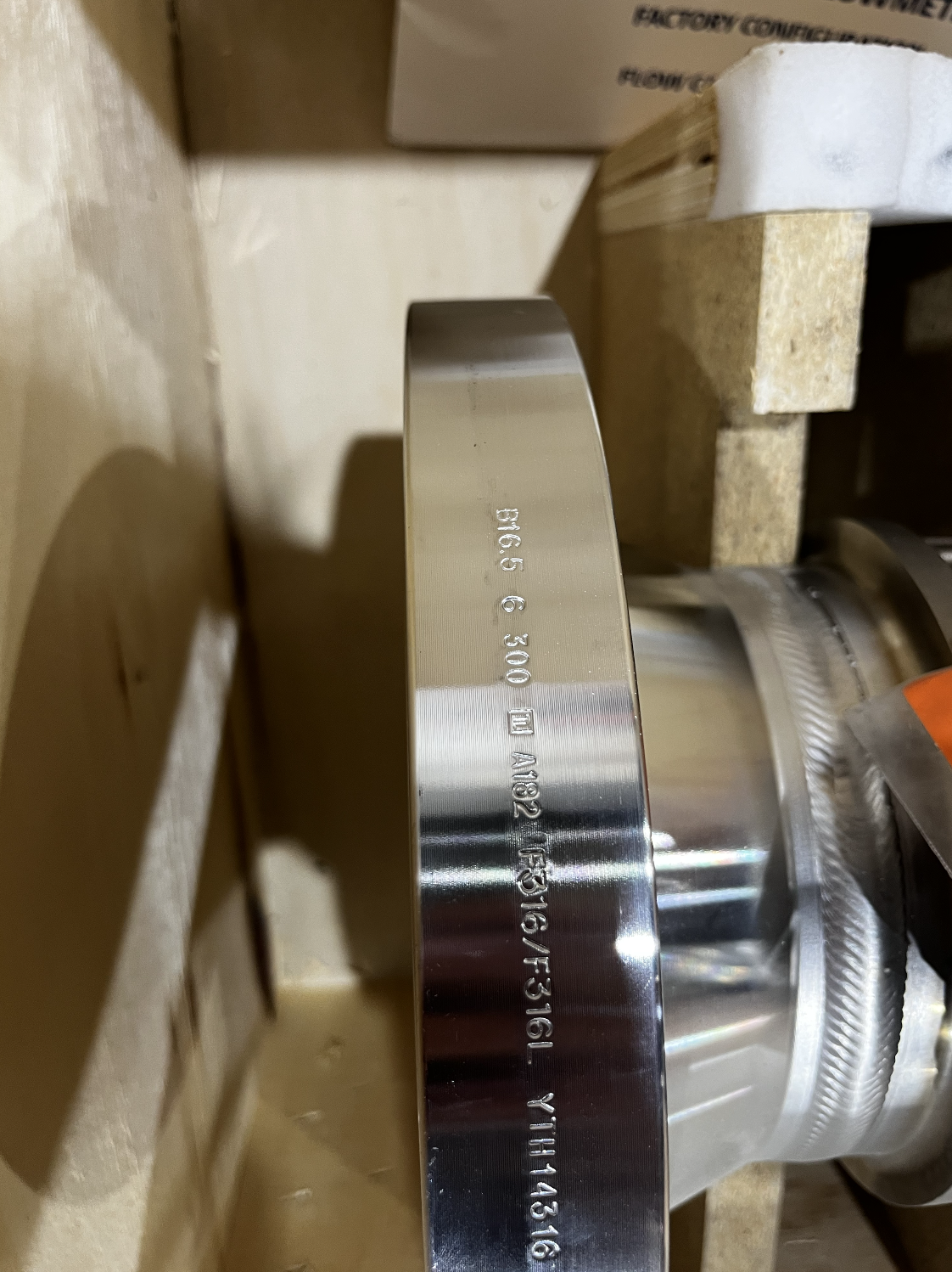 Rosemount 8800D Vortex Flow Meter 6 Inch Class 300 ANSI — product image 3 of 3