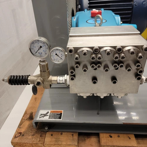 Cat Pumps 3801K.CO2 Triplex Plunger Pump with 15 HP Marathon Electric Motor — product image 8 of 21