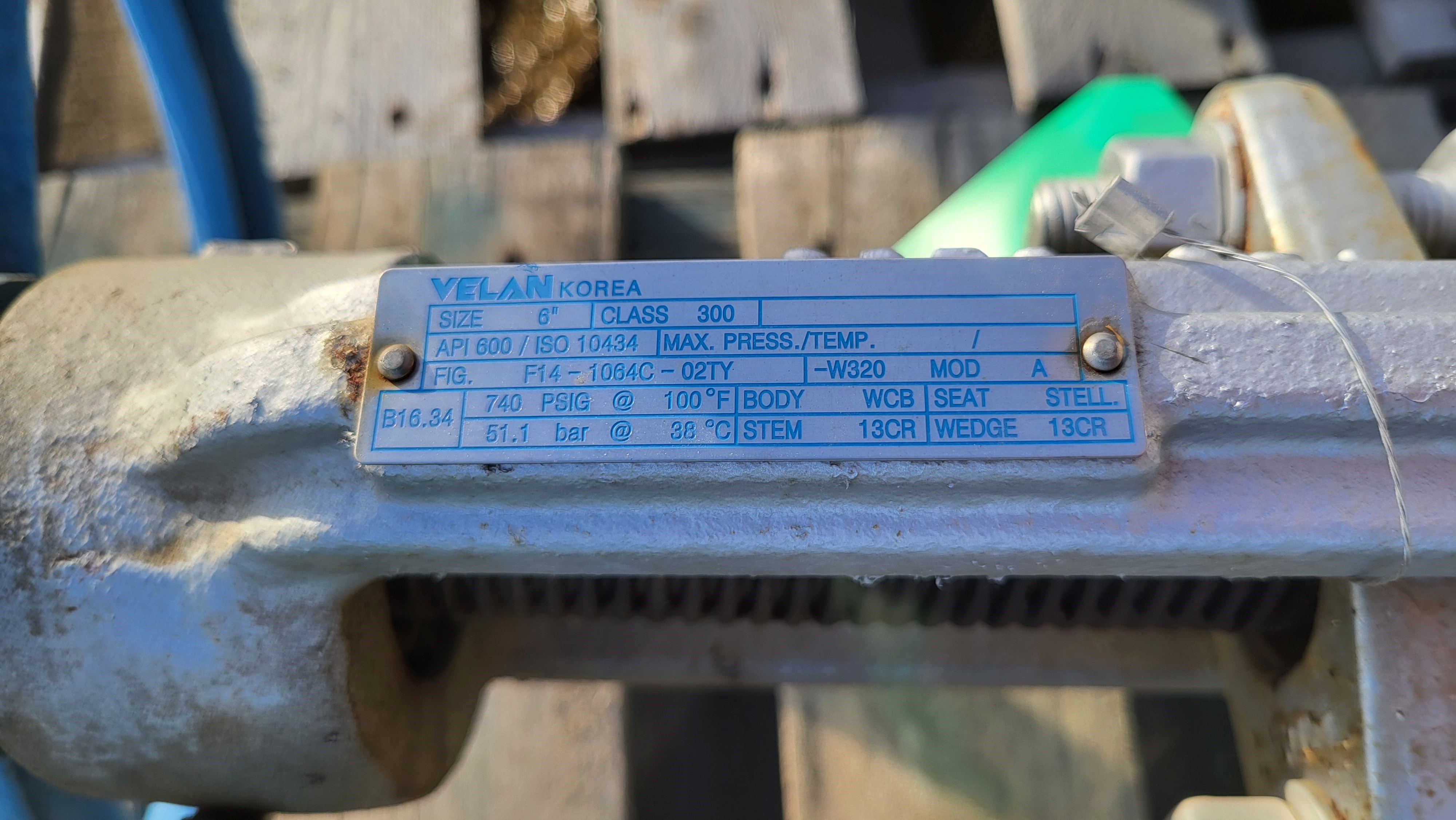 Velan 6-inch Class 300 Cast Steel Gate Valve F14-1064C-02TY — product image 2 of 3
