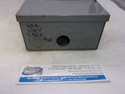 Square D D222N Fusible Safety Switch, 60A, 240V, 2-Pole, NEMA 1 — product image 5 of 8