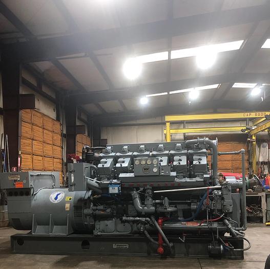 Waukesha 7042GU 800kW Natural Gas Generator Set — product image 2 of 10