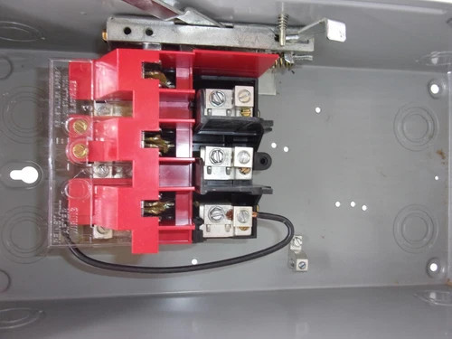 Eaton DH261UGK Heavy Duty Safety Switch 30A 600V 2P Non-Fusible NEMA 1 — product image 5 of 8