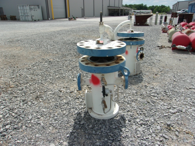 PECOFacet Vertical Gas Filter Housing 8-5/8 in x 16 in — product image 10 of 11