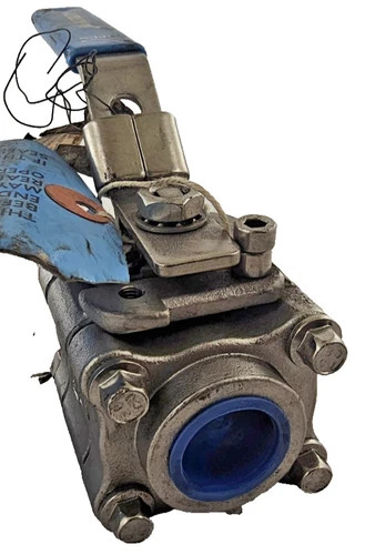Jamesbury 1/2 Inch 3600 Series Ball Valve 4D3600XTB2 — product image 3 of 6
