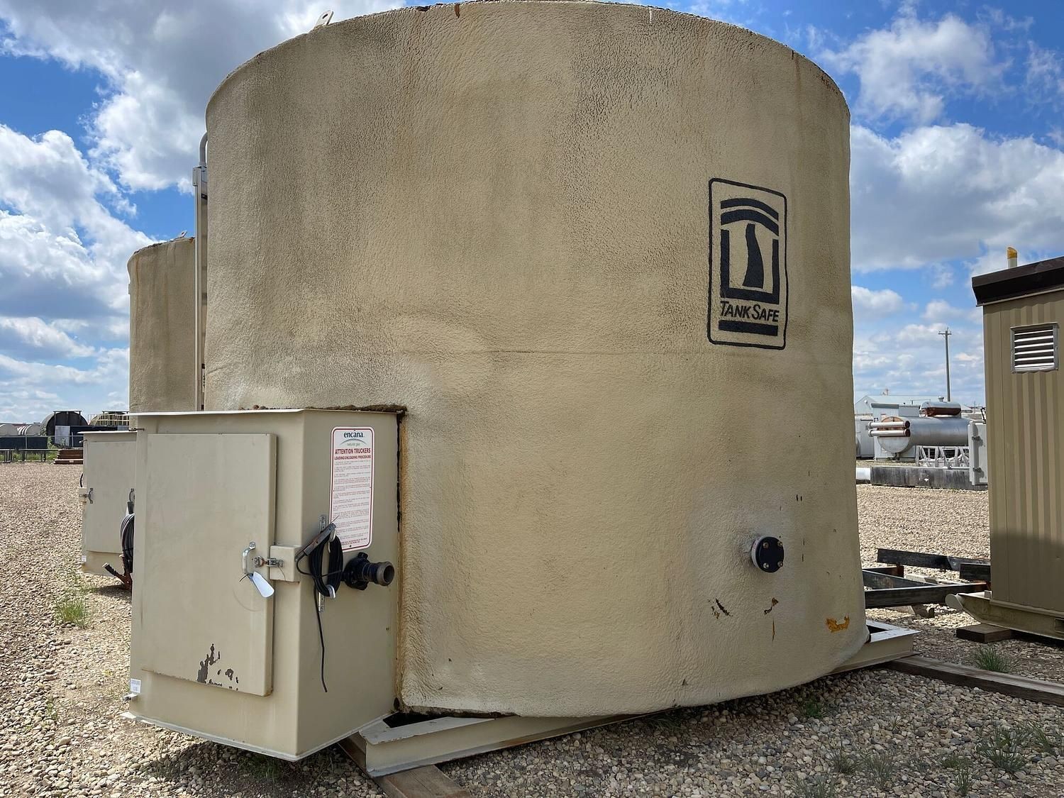 400 BBL Heated Insulated Coated Tank