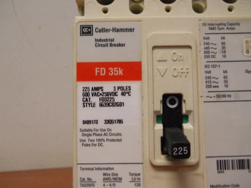 Cutler-Hammer FD3225 225A 600V 3-Pole Molded Case Circuit Breaker — product image 2 of 5