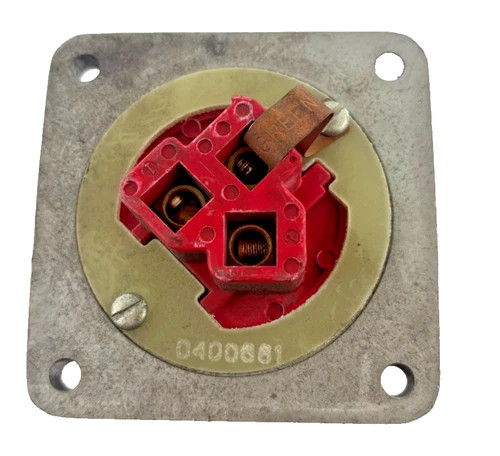 Crouse-Hinds AR332 30 Amp 2 Wire 3 Pole Arktite Receptacle — product image 4 of 5