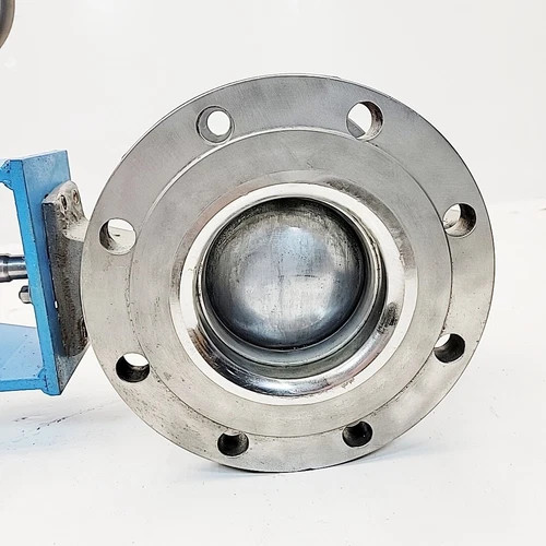 Neles Jamesbury 6 Inch Ball Valve R21CA06CCJD with B1CU 11/40 Pneumatic Actuator — product image 2 of 10