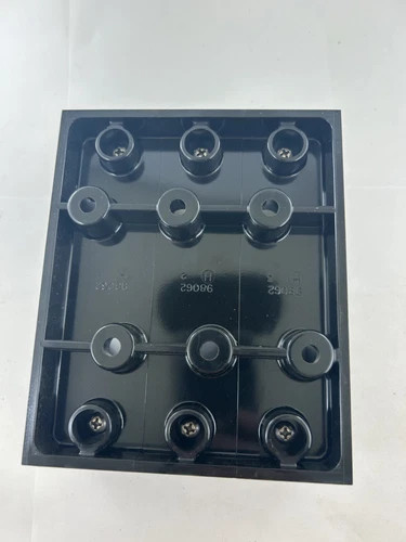 Littelfuse LH25100-3C Class H Fuse Block, 250V, 100A, 3-Pole — product image 2 of 4
