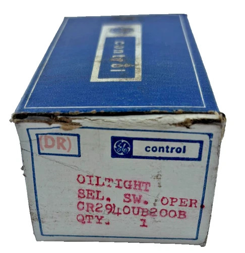 GE CR2940UB200B Oiltight Selector Switch Operator — primary product image