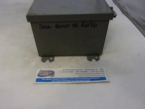 Cutler-Hammer DH361FDK Heavy Duty Safety Switch, 30A, 600V, 3-Pole, Fusible, NEMA 12/3R — product image 6 of 9