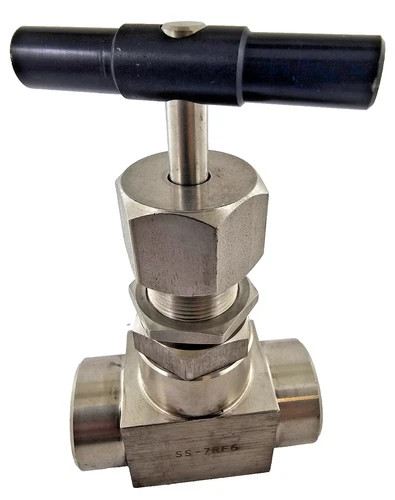 Whitey SS-7RF6 Stainless Steel Needle Valve, 3/8" Tube — product image 2 of 7