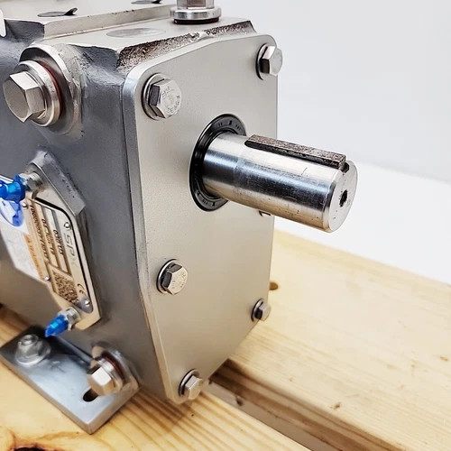 Waukesha Cherry-Burrell Universal 3 Series 030 U3 Rotary Positive Displacement Pump with Tri-Clamp Connections — product image 7 of 11