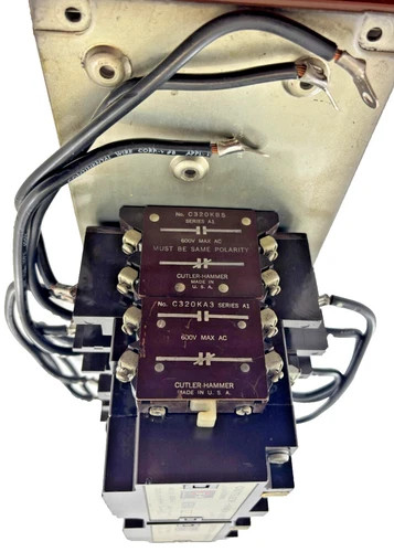 Cutler-Hammer A50DNV0 NEMA Size 2 Vertical Reversing Starter — product image 4 of 5