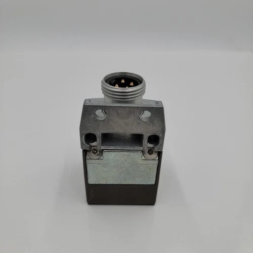 Turck Uprox BI20U-CA40-AP6X2-B1141 Inductive Proximity Sensor — product image 5 of 6