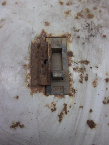 General Electric TE100F Circuit Breaker Enclosure with TED134030 Breaker — product image 2 of 10