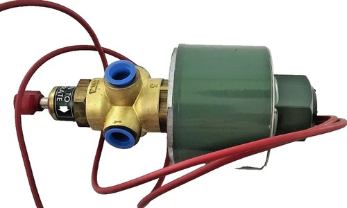 Asco 8320A90MO Electric Solenoid Valve 1/4" NPT 120VAC 10-110PSI — product image 3 of 6