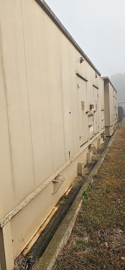 International Supply Co. 1200 Gallon Secondary Containment Generator Base Tank Enclosure