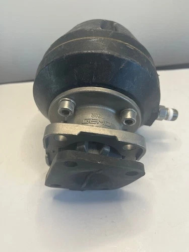 GEMÜ 687 Pneumatic Diaphragm Valve Actuator with 316L Stainless Steel Spacer — product image 3 of 5