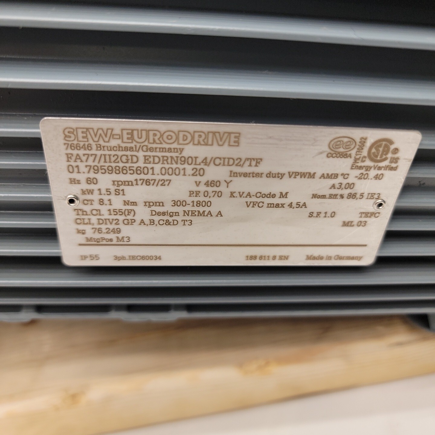 SEW-Eurodrive FA77/II2GD-EDRN90L4/CID2/TF Helical Gearmotor — product image 2 of 10
