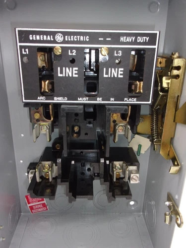 General Electric Heavy Duty Safety Switch TH3222 — product image 5 of 8