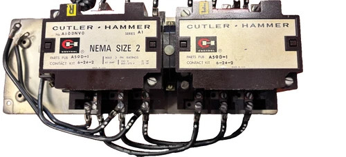 Cutler-Hammer A50DNV0 NEMA Size 2 Vertical Reversing Starter — primary product image