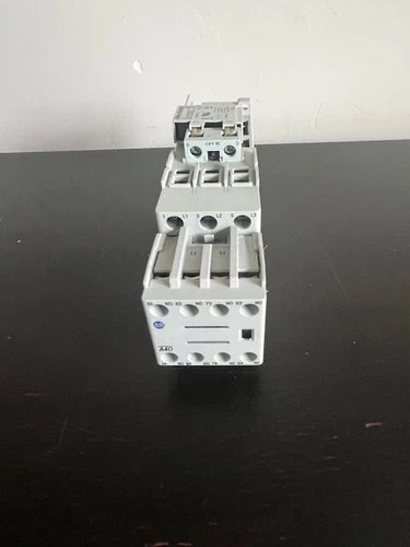 Allen-Bradley 100S-C37ZJ01 Non-Reversing Safety Contactor, 24VDC Coil, 37A