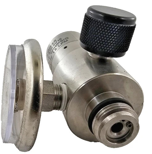 Airgas Y11-4704V15 Stainless Steel Mini Gas Regulator 1.5 LPM 1200 PSI Inlet 60 PSI Outlet — product image 5 of 8