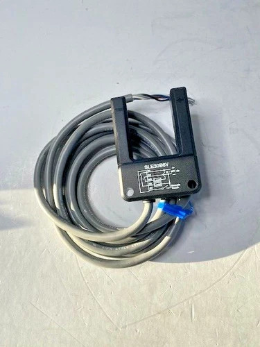 Banner Engineering SLE30B6V Teach Mode Slot Sensor Programmable Fork 30mm — primary product image