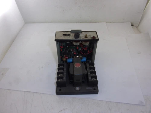 Allen Bradley/ECA 22DJ4-4000 Photo Switch Control Module — product image 2 of 4
