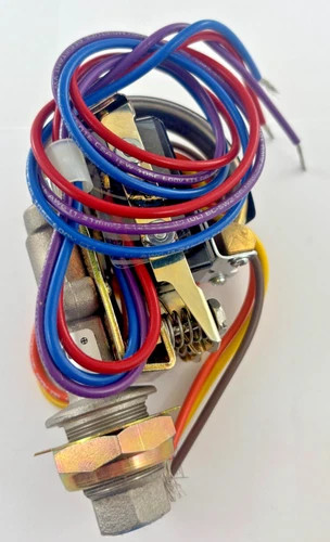 Barksdale B2S-H48SS Bourdon Tube Pressure Switch — product image 4 of 8