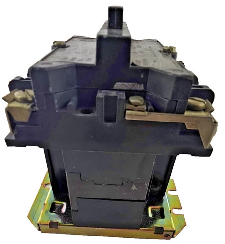 Westinghouse A201K1CX Size 1 3-Pole Non-Reversing Magnetic Motor Starter — product image 4 of 11