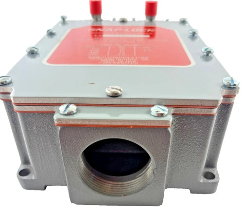 NAMCO Snap-Lock Limit Switch EA760-10001 — product image 4 of 5