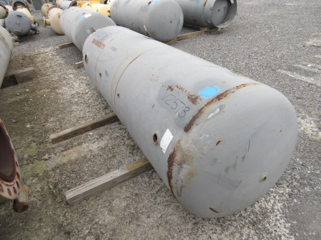 Manchester Tank 500 Gallon Horizontal Air Receiver Tank — product image 3 of 8