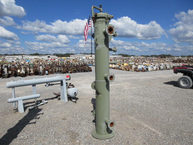 Exterran Vertical Filter Vessel 10 3/4" OD x 6'3" — product image 11 of 14