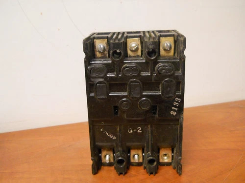 General Electric TEF134100 100A 480V 3-Pole Molded Case Circuit Breaker — product image 3 of 6